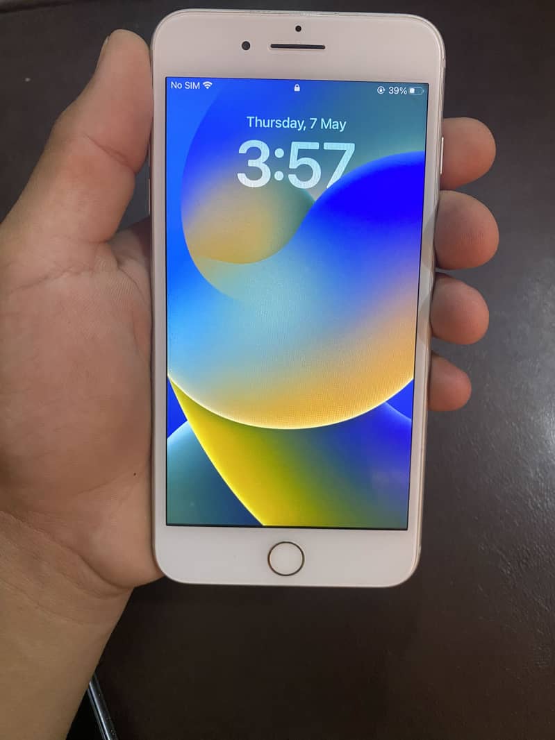 iPhone 8 Plus 2