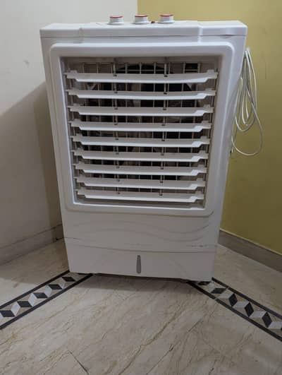 ایئر کولر برائے فروخت . . . . . . . . . . 03160484524