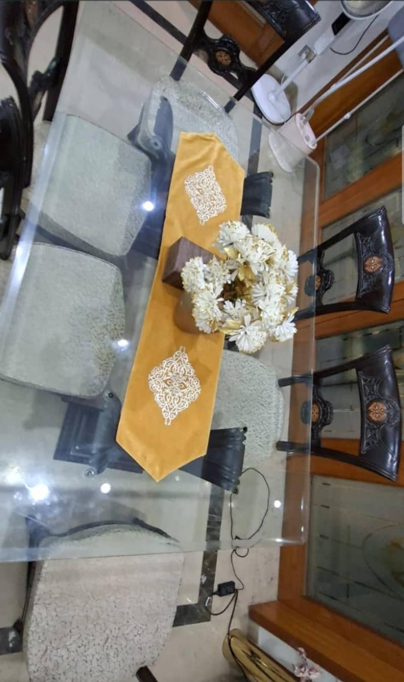chinoti dining table 3
