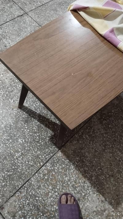 CENTRE TABLE