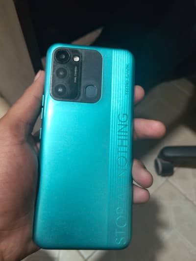 Tecno Spark 8c