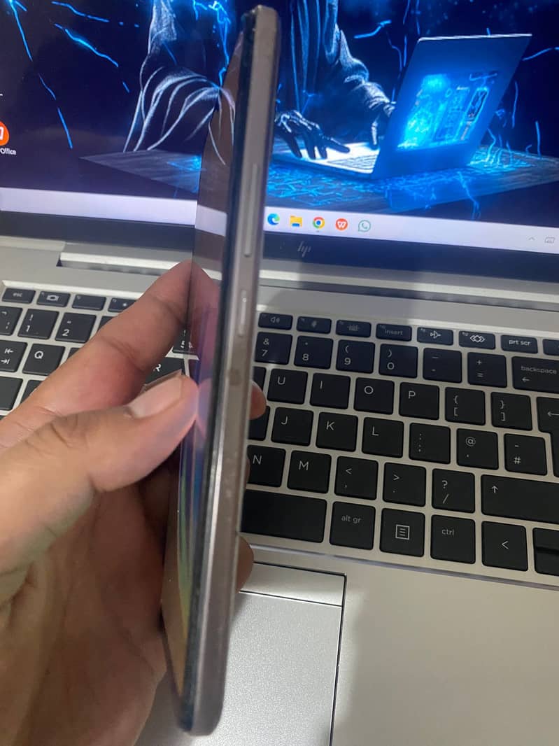 Vivo V21 3