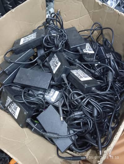 ALL LAPTOP CHARGER AVAIL DELL HP LENOVO  TOSHIBA C TYPE