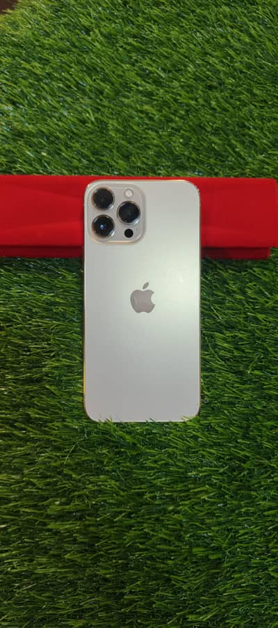I phone 13 pro MAX 256GB BHT95%