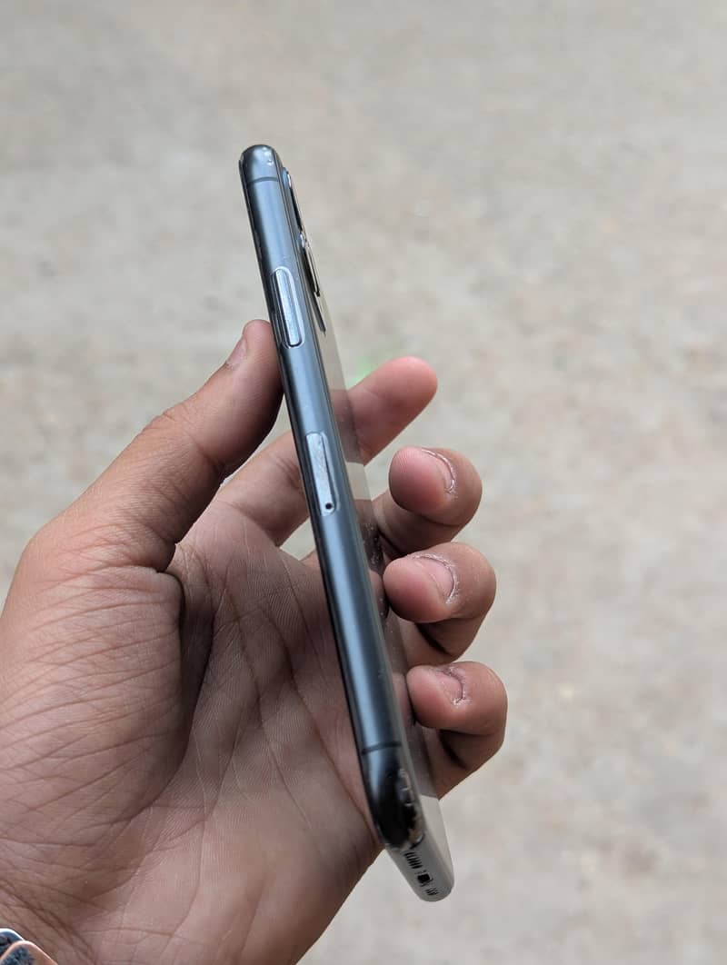 Iphone 11 pro 1