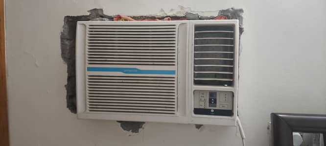 skywood 1. ton window AC