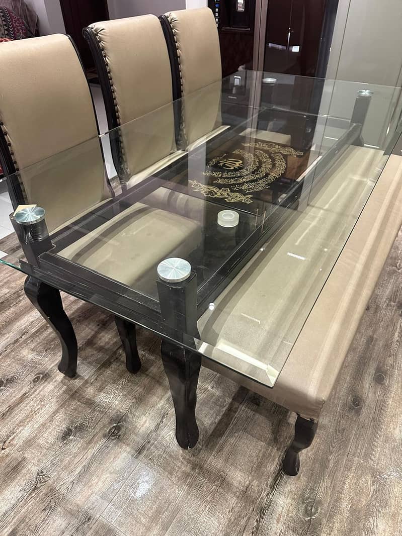 dinning table 0