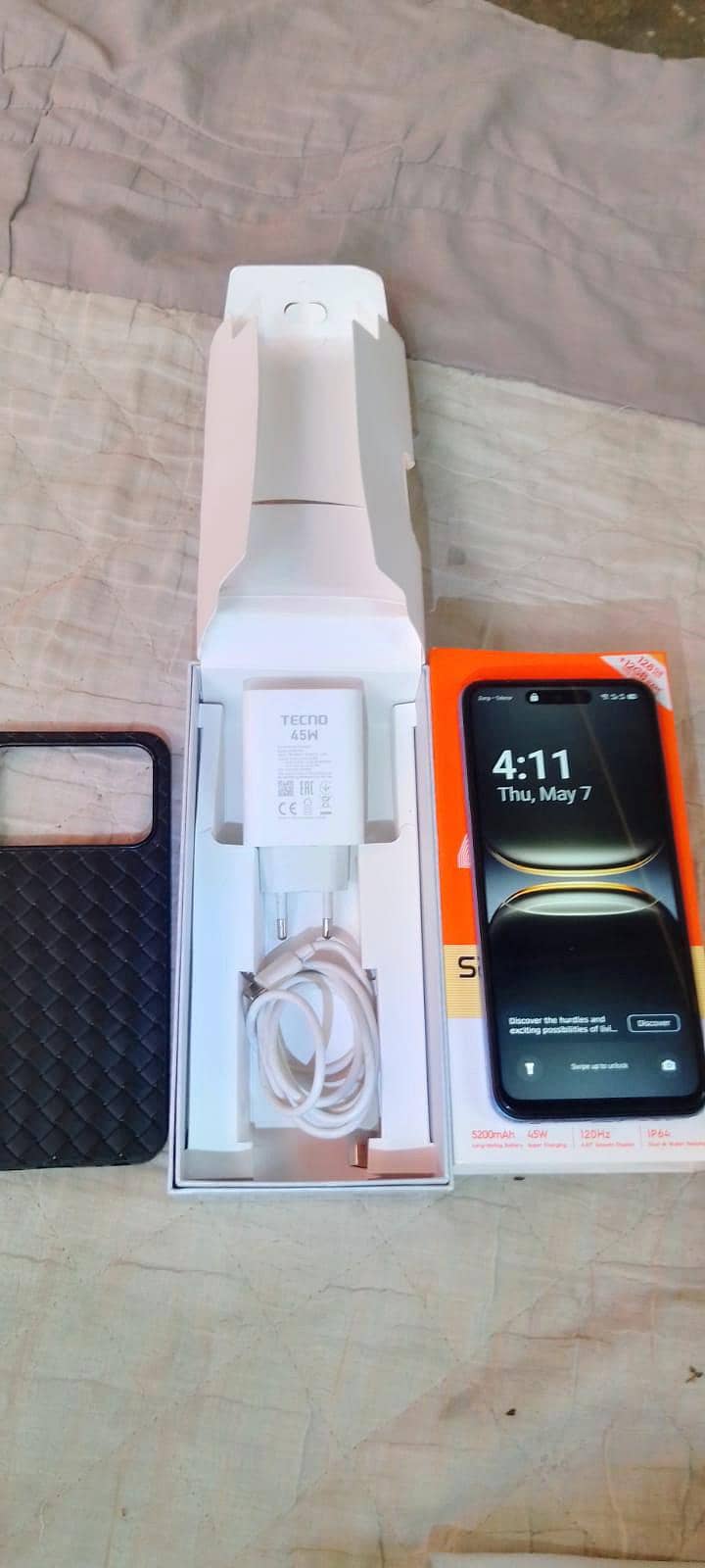 Tecno spark 40 8