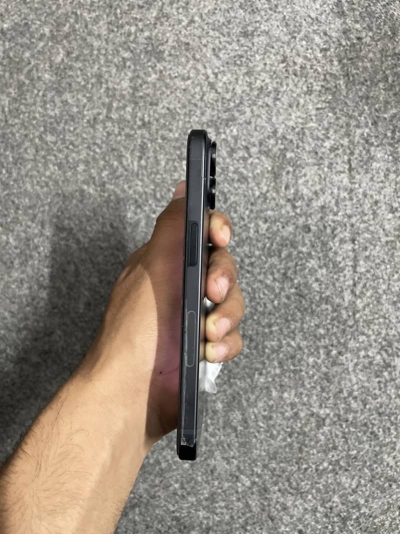 Iphone 15 2