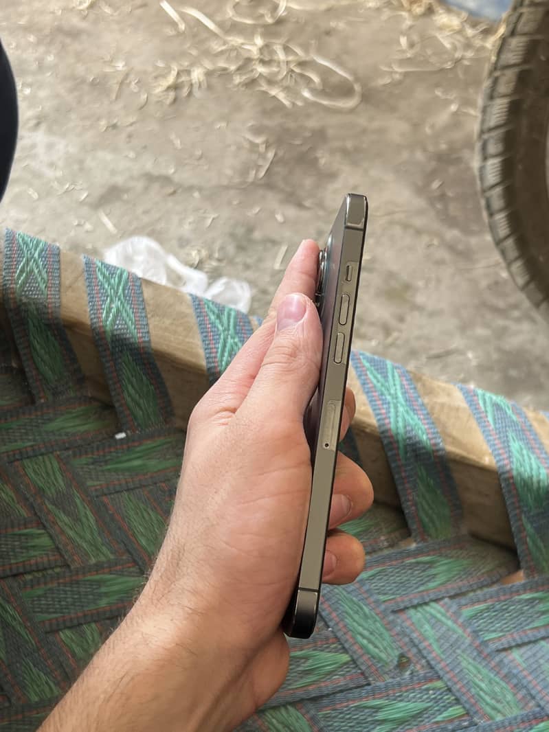 IPhone 12 Pro Max 3