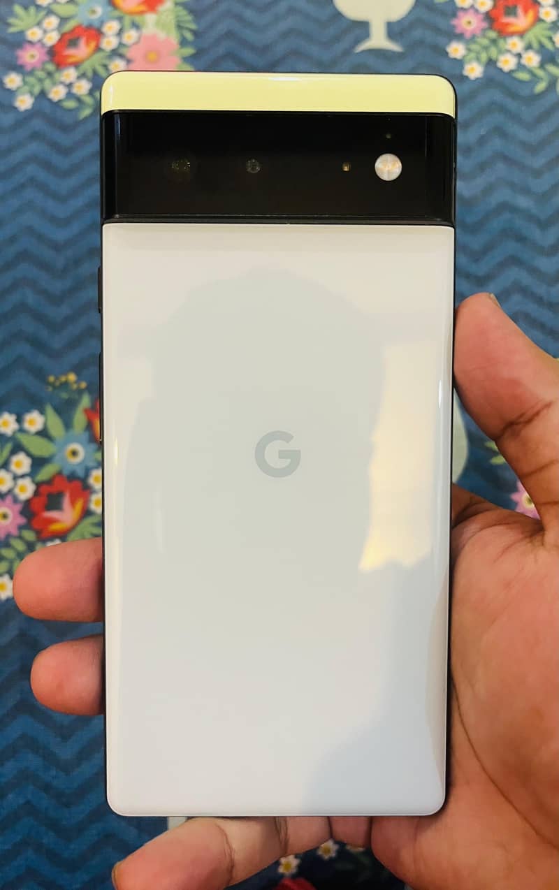 Google pixel 6 sim working 10/10 condition 1