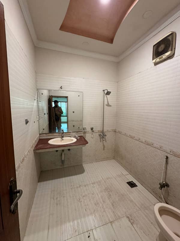 Upper portion for rent 2