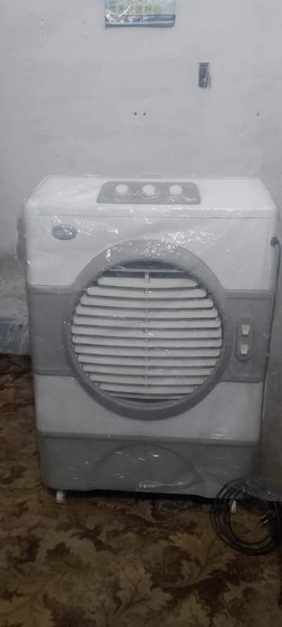 new condition 3 month used