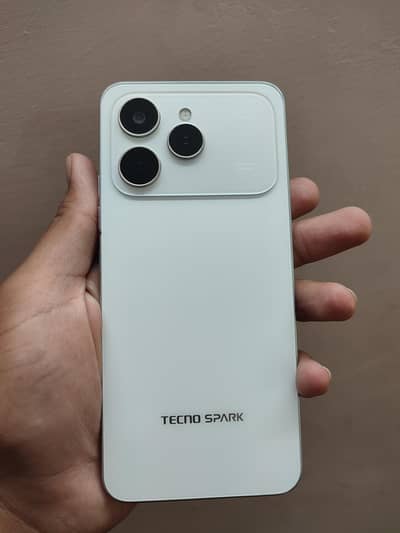 Techno spark 40 6/128