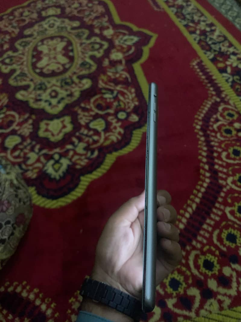 Apple ipad mini 2 4