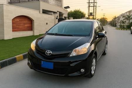 Toyota Vitz 2015