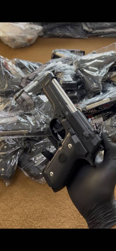 Baretta 92fs like original