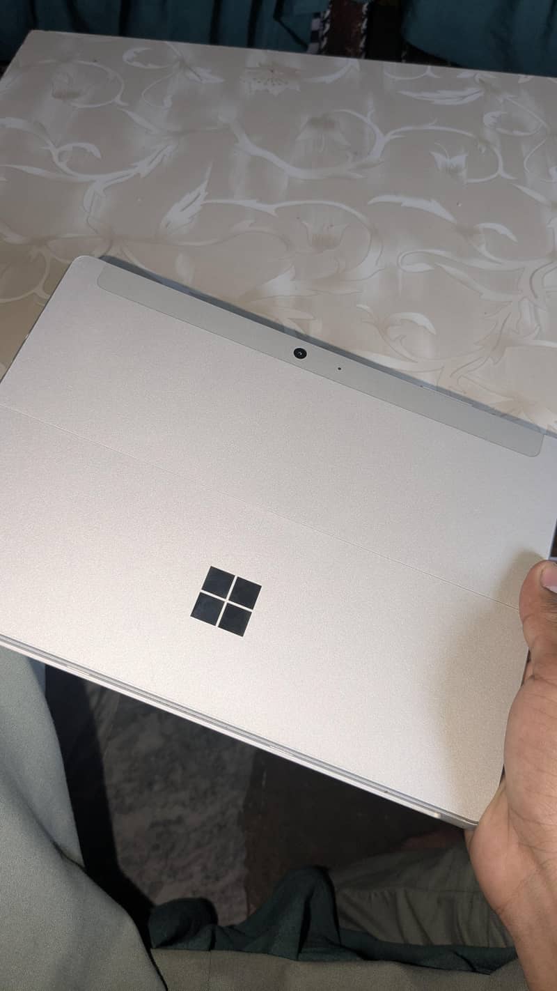 Microsoft tablet 1