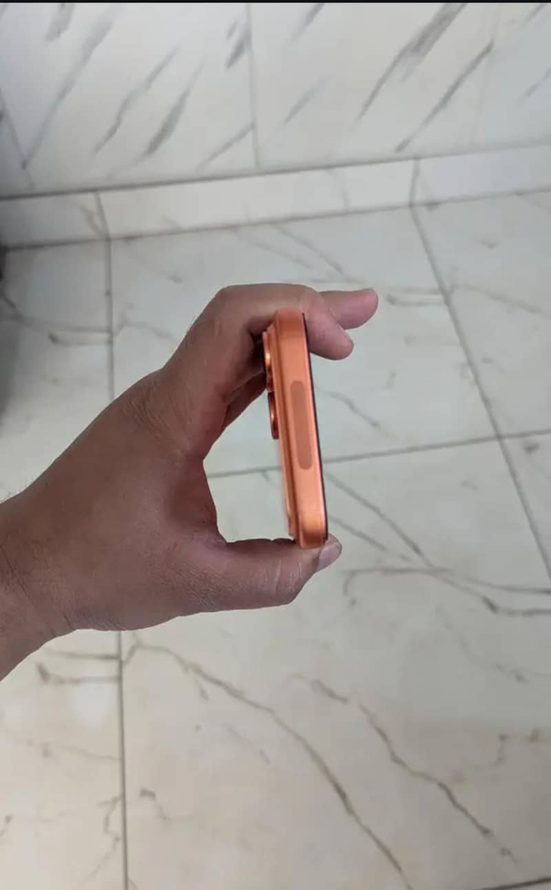 iphone 17 pro max 4