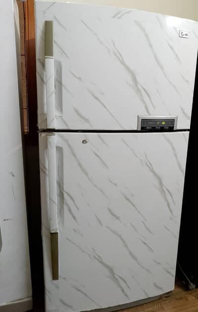 lg refrigerator for sale smart cooling fridge excellent condition
