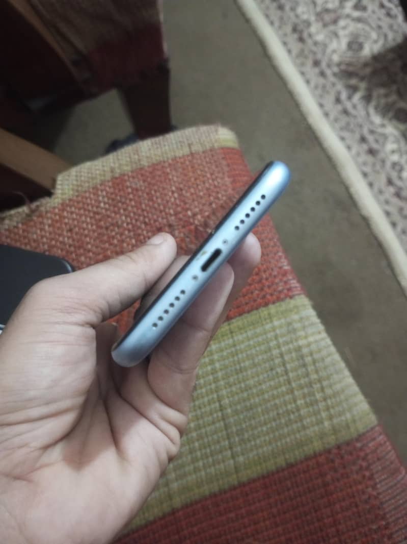 iPhone xr JV 1