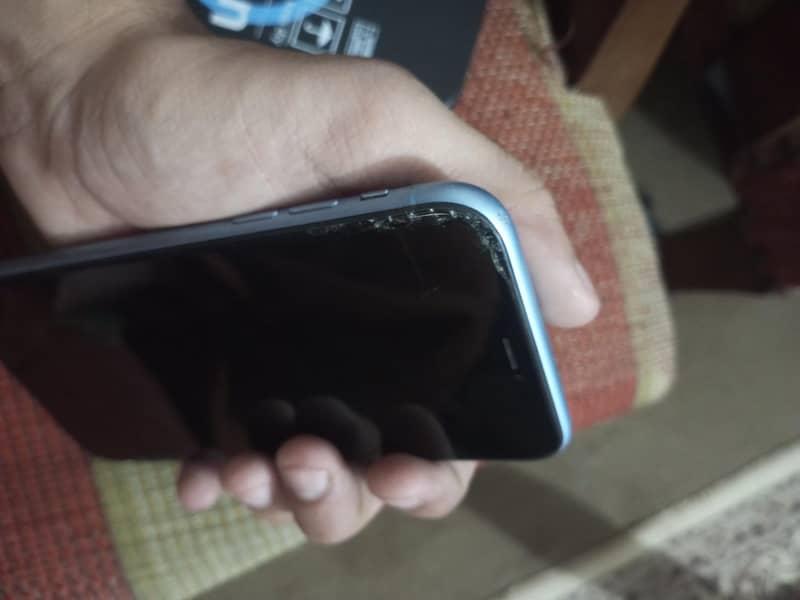 iPhone xr JV 5