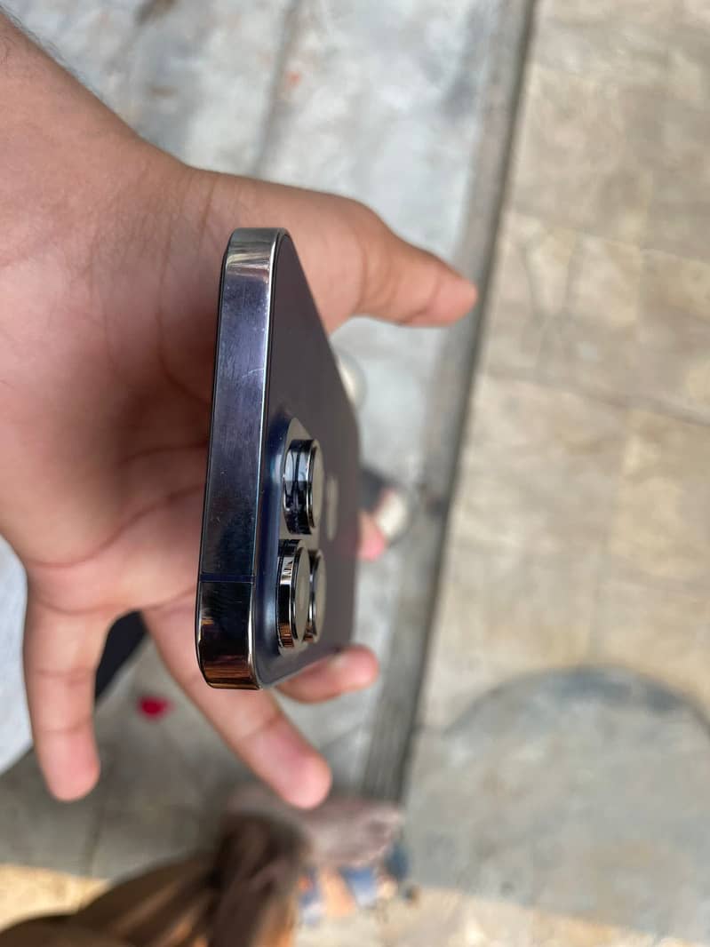 iPhone 14pro 1