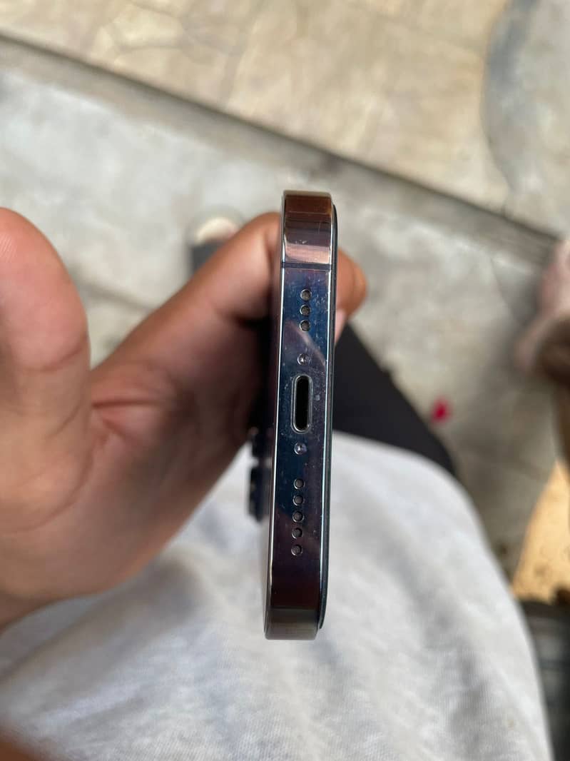 iPhone 14pro 2