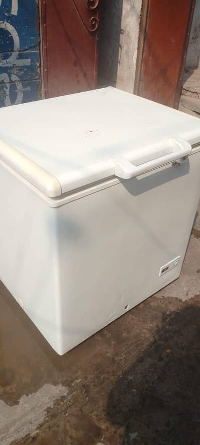 HAIR ONE DOOR RELIABLE FREEZER