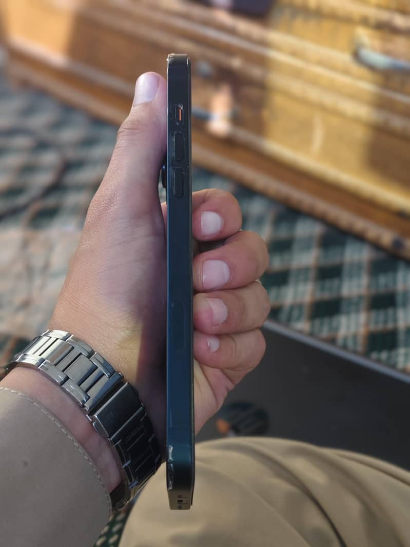 iPhone 14 Plus 1