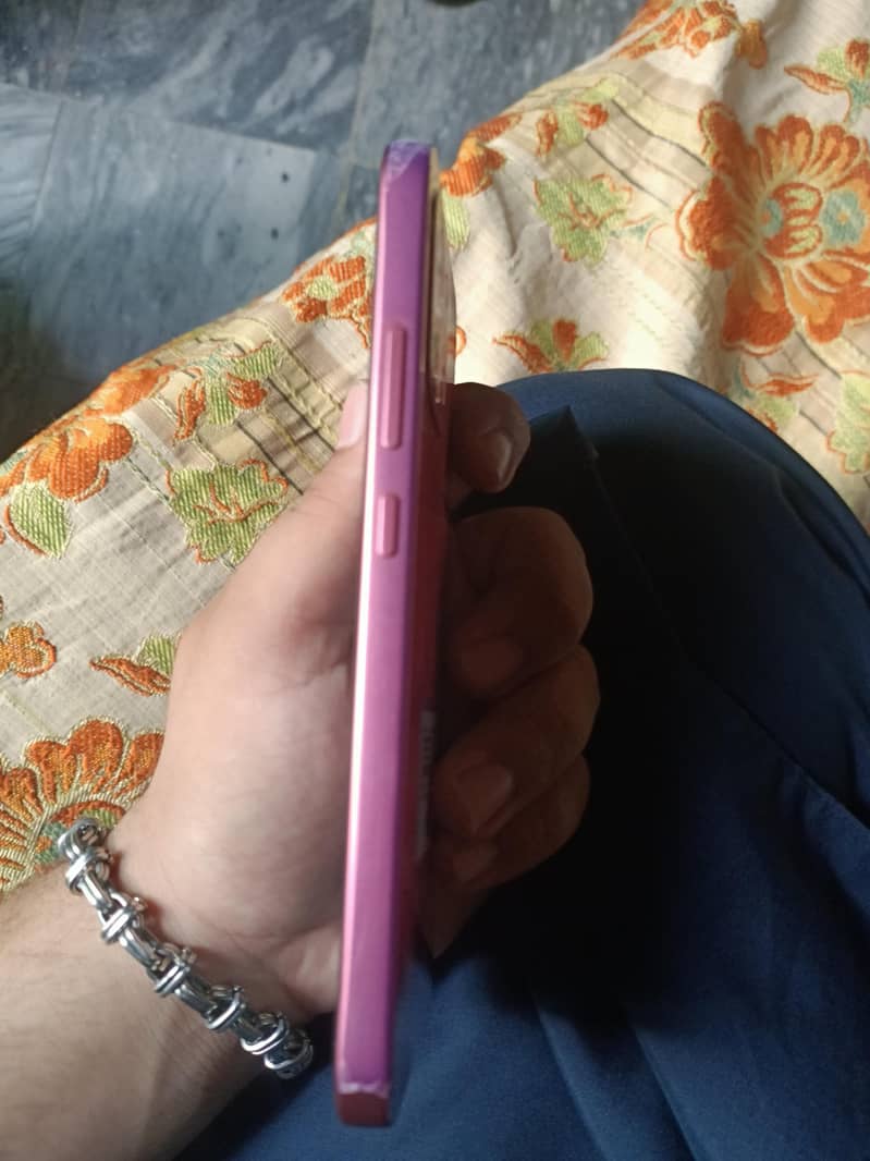 oppo a6 pro 3
