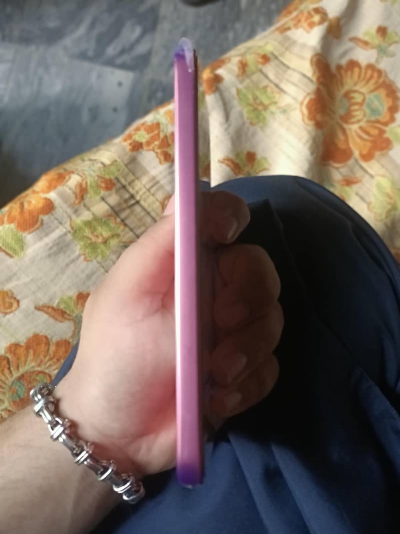 oppo a6 pro 5