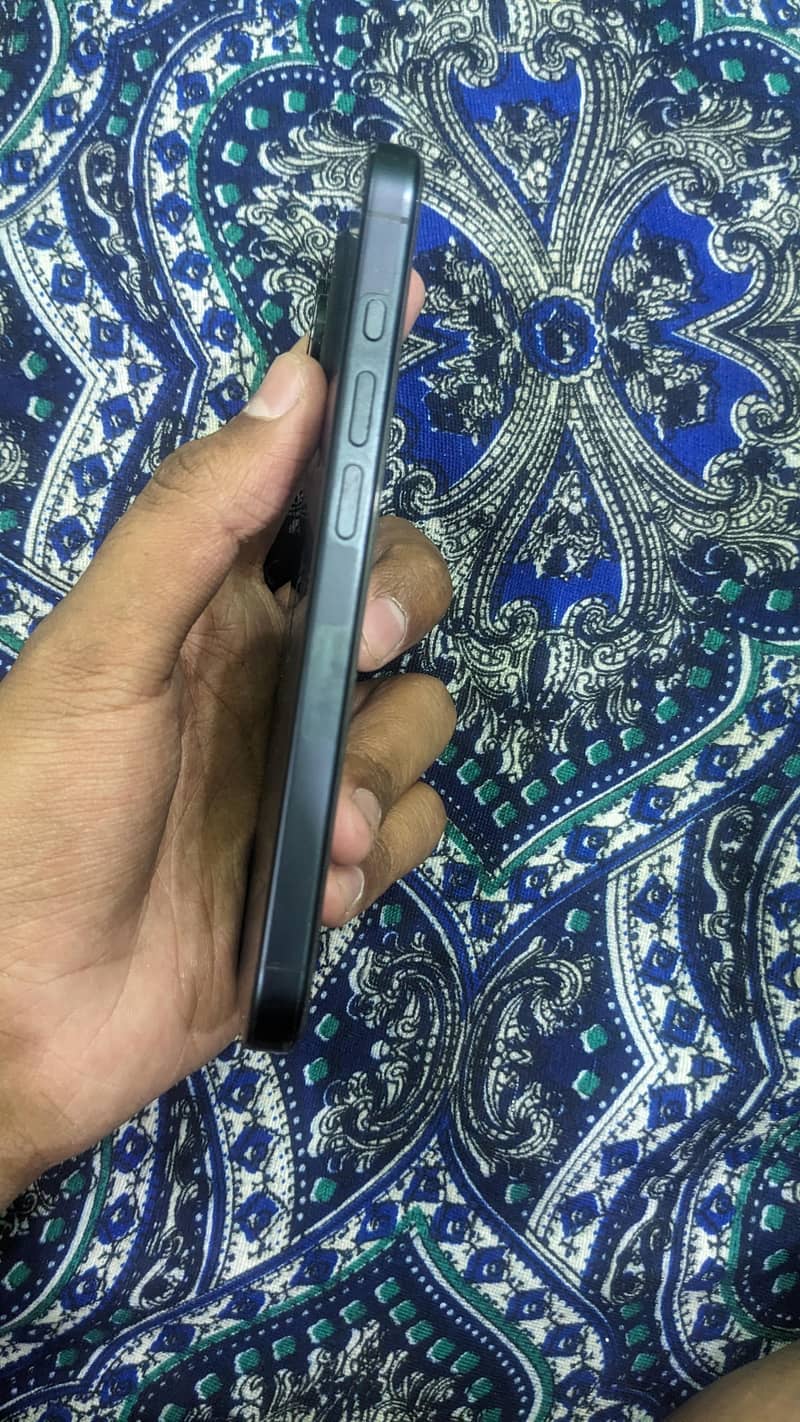 iphone 15 pro 1