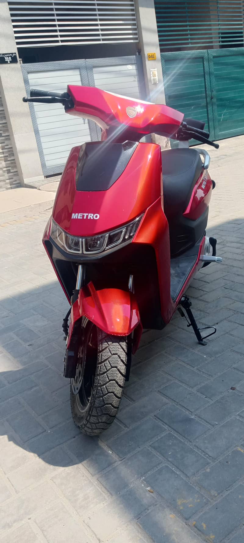 METRO 8