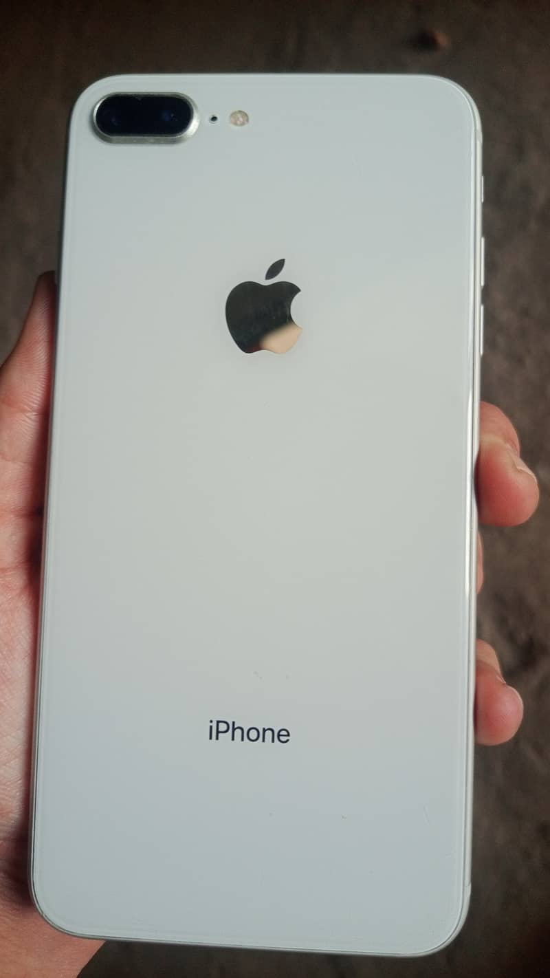 Apple iPhone 8 Plus 0