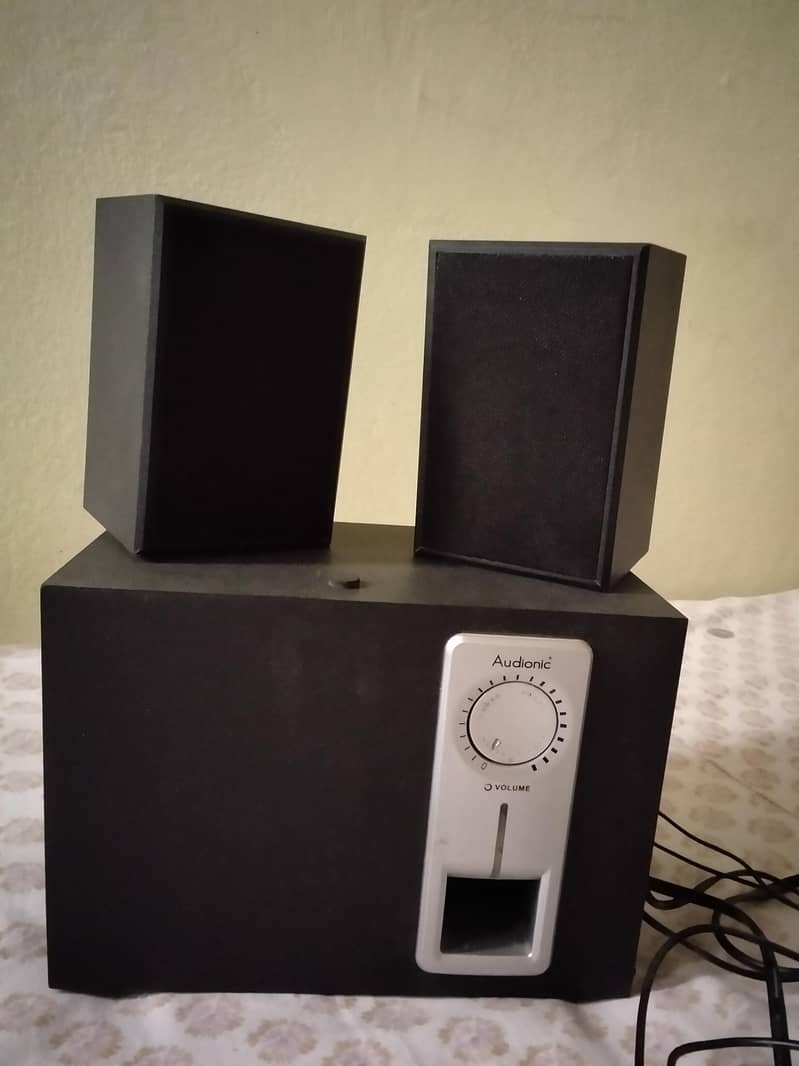 Audionic speakers 1