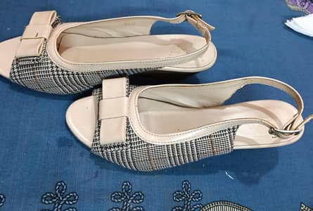 Chic Checkered Bow Wedges – Perfect for Office or Events