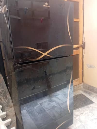 refrigrator 16 CFT like new
