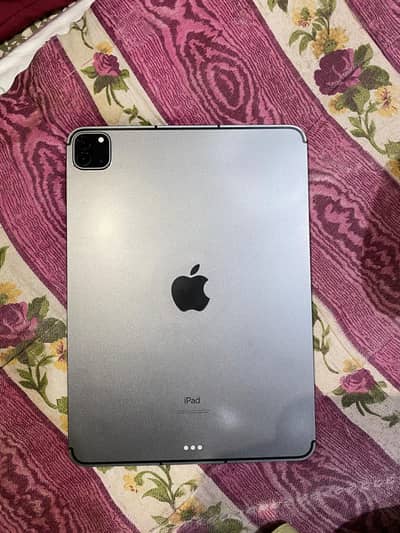 ipad pro M1 256 GB LLA