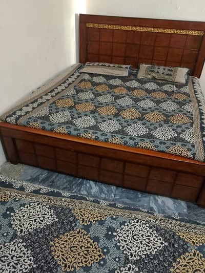 Double bed for sale with matress 5Inch