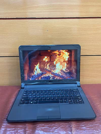 Dell Latitude 3340, I3-5th Gen, 8-128