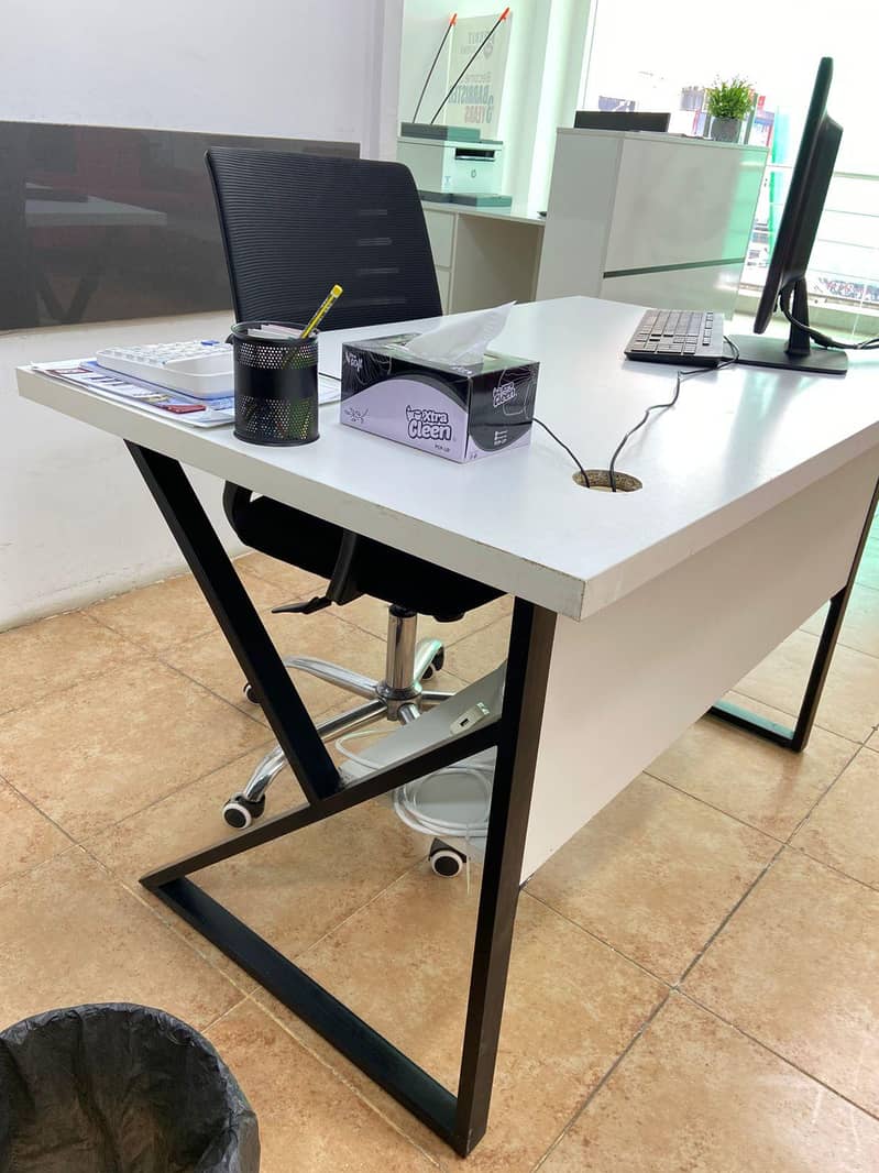 Computer Table 2