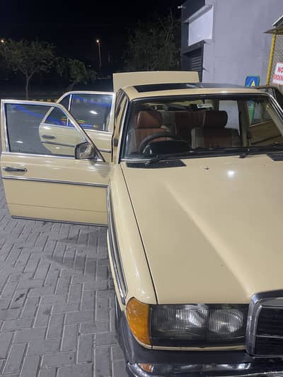 Mercedes Benz lovely car