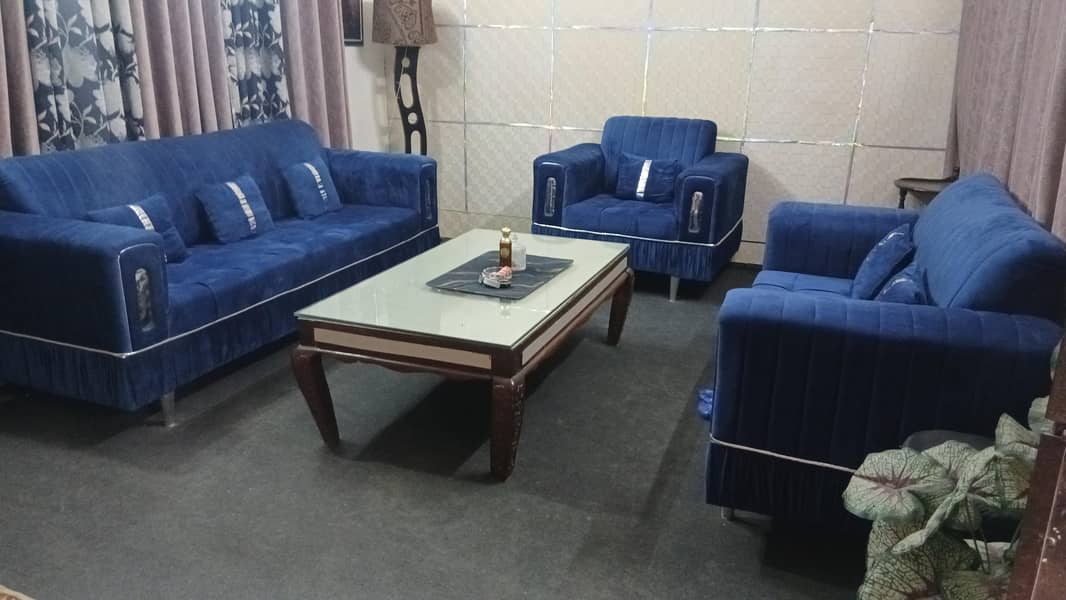 Sofa set 0