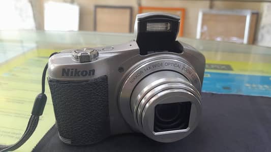Brand Nikon 14×zoom