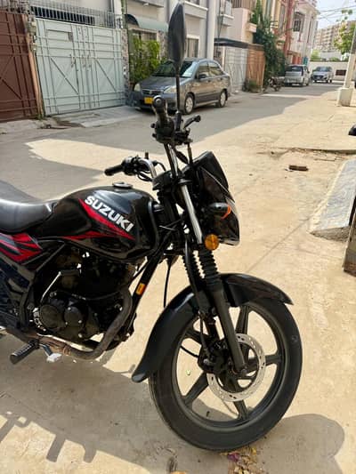 Suzuki GR 150 2022
