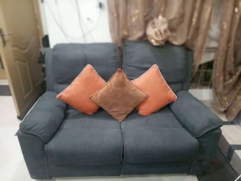 Sofa set new condition 1