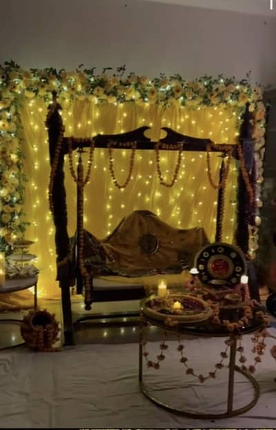 Traditional Wooden Jhula / Swing for Sale – Excellent Condition