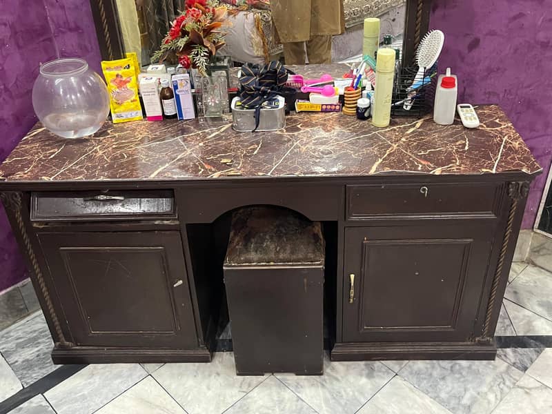 dressing table 2
