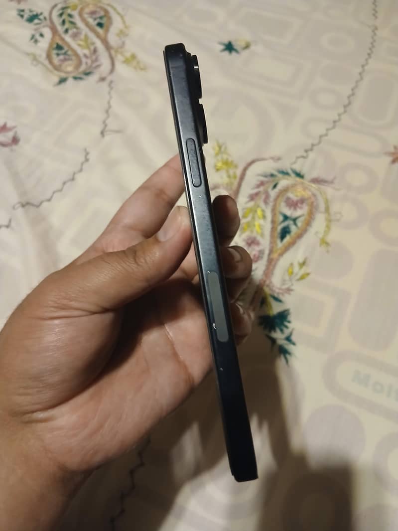 iphone 15 plius 1